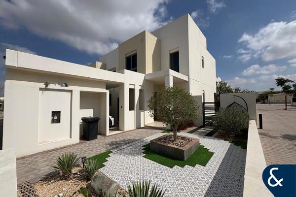 Corner | Vacant On Transfer | Landscaped